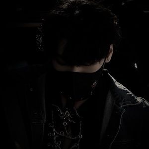 Meet your Posher, Nini